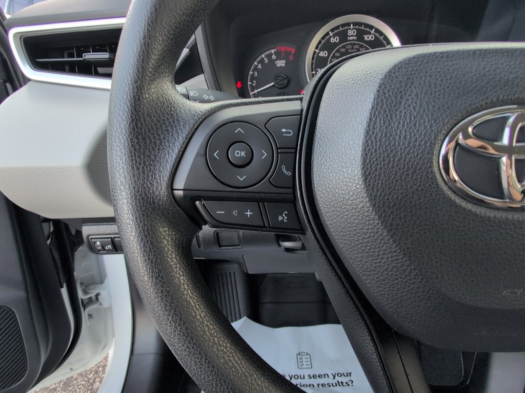 Used 2022 Toyota Corolla LE FWD image 25
