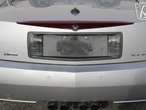 Used 2005 Cadillac XLR image 37
