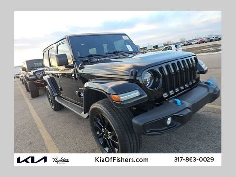 Used 2023 Jeep Wrangler Unlimited Sahara w/ Cold Weather Group image 1