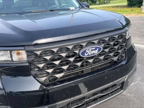 New 2025 Ford Maverick XL FWD image 16
