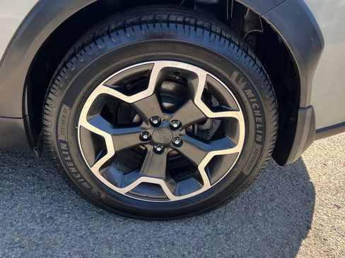 Used 2014 Subaru Crosstrek 2.0i Premium AWD/4WD image 30