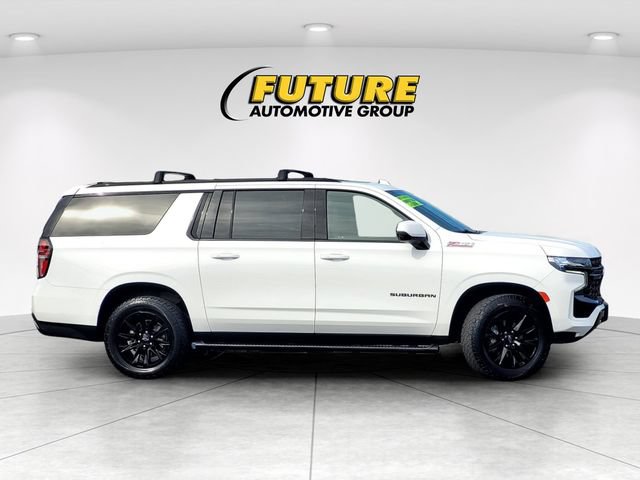 Used 2024 Chevrolet Suburban Z71 w/ Luxury Package AWD/4WD image 3