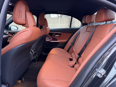 Used 2025 Mercedes-Benz C 300 4MATIC Sedan image 22