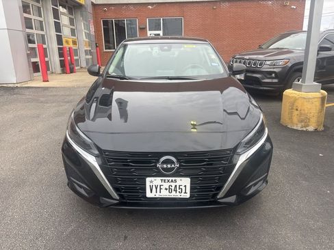 Used 2025 Nissan Altima 2.5 SV image 2