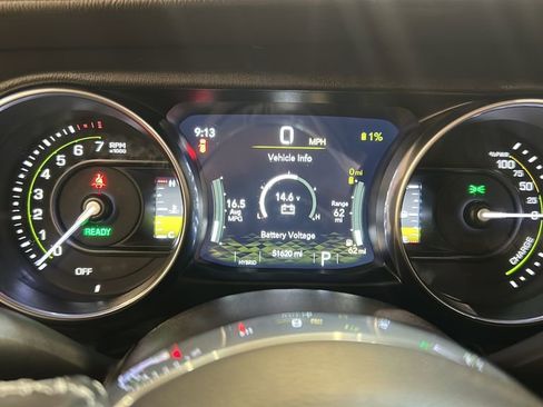 Used 2022 Jeep Wrangler Unlimited Sahara image 13