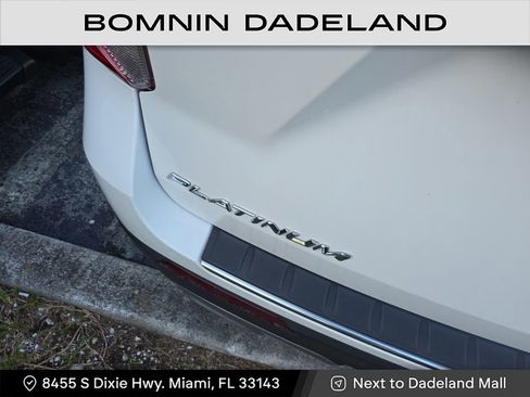 Used 2023 Ford Explorer Platinum w/ Technology Package image 11