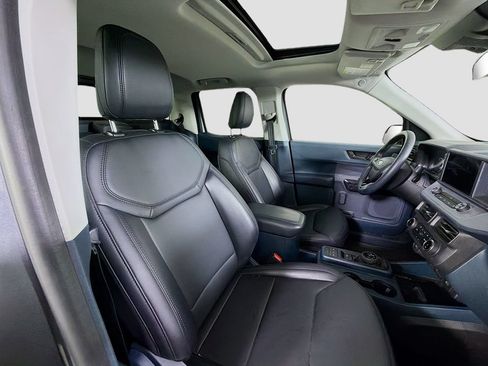 Used 2023 Ford Maverick Lariat w/ Black Appearance Package FWD image 25