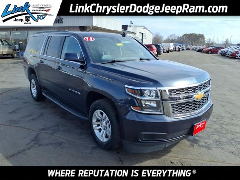 Used 2018 Chevrolet Suburban LT image 1