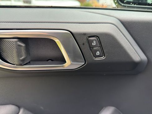 New 2025 Ford Bronco Big Bend image 12