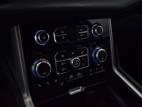 Used 2022 GMC Yukon Denali w/ Denali Ultimate Package image 21