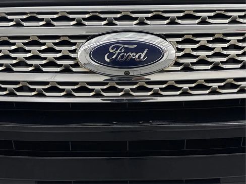 Used 2019 Ford Expedition Max Platinum image 34