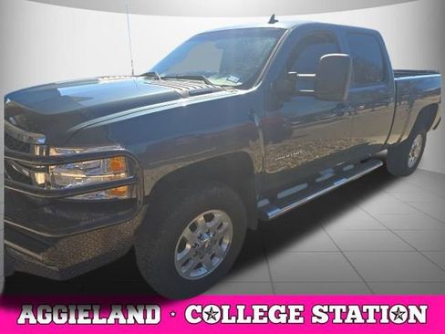 Used 2014 Chevrolet Silverado 2500 LTZ w/ LTZ Plus Package image 2
