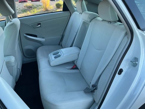 Used 2015 Toyota Prius Three image 17