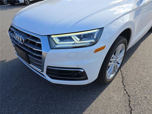 Used 2018 Audi Q5 Prestige image 11
