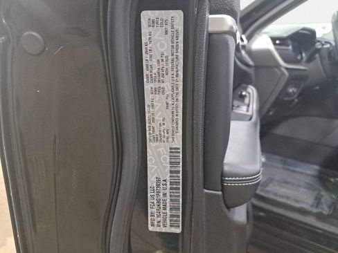 Certified 2023 Jeep Grand Cherokee L Limited image 37