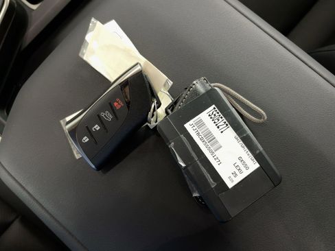 Used 2025 Lexus GX 550 image 33