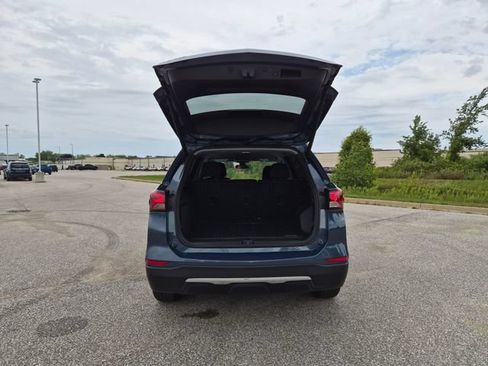 Certified 2024 Chevrolet Equinox LT w/ LPO, Floor Liner Package FWD image 11