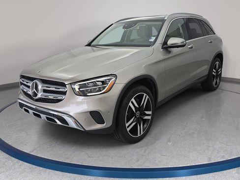 Used 2020 Mercedes-Benz GLC 300 4MATIC image 1