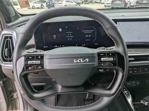 Certified 2026 Kia Sorento SX Prestige AWD/4WD image 34