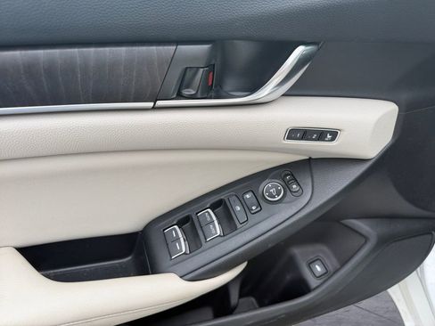 Used 2019 Honda Accord Touring image 22