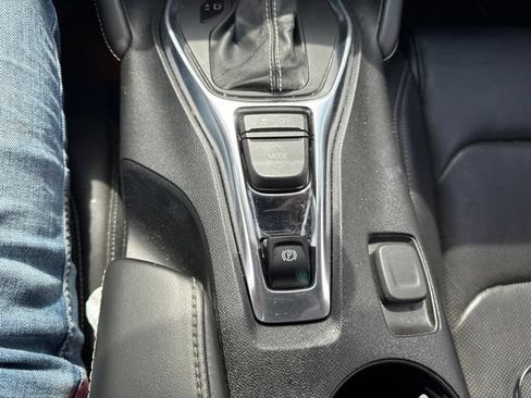 Used 2018 Chevrolet Camaro SS RWD image 23