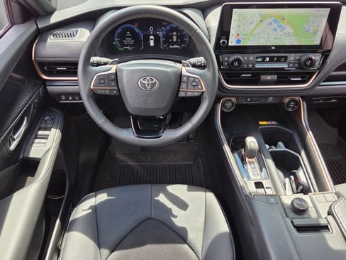 Used 2026 Toyota Grand Highlander AWD Hybrid image 11