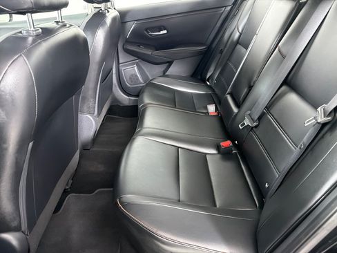 Used 2021 Nissan Sentra SR w/ SR Premium Package FWD image 20