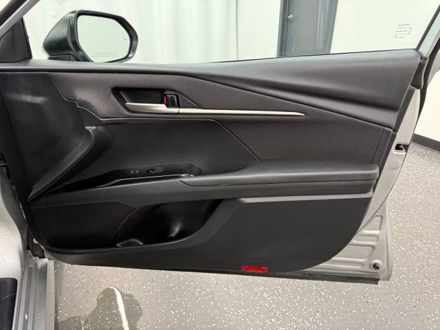 Certified 2025 Toyota Camry LE FWD image 8