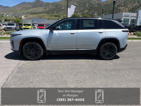 New 2025 Jeep Wagoneer S Launch Edition image 7