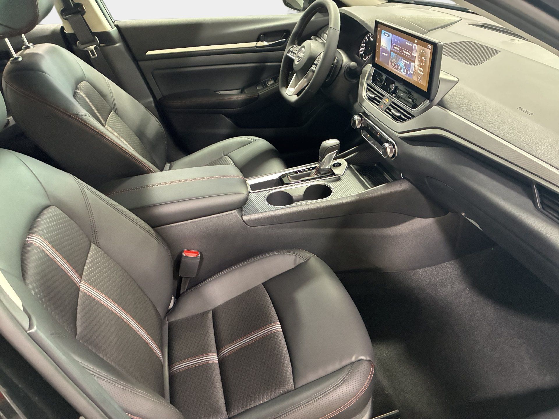 New 2026 Nissan Altima 2.5 SR FWD image 10