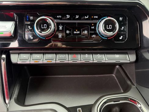 Used 2022 GMC Sierra 1500 AT4 w/ Technology Package AWD/4WD image 25