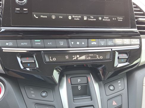 New 2026 Honda Odyssey EX-L image 32