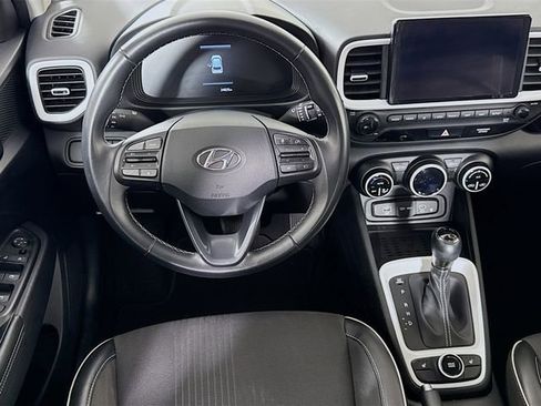 Certified 2023 Hyundai Venue Limited w/ Cargo Package image 24