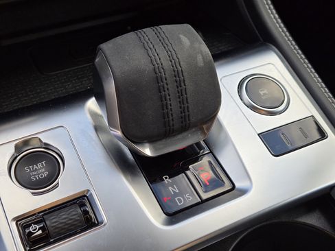 Certified 2026 Jaguar F-PACE R-Dynamic S image 23