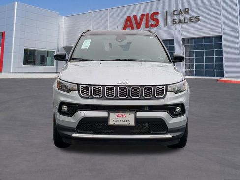 Used 2025 Jeep Compass Limited image 2