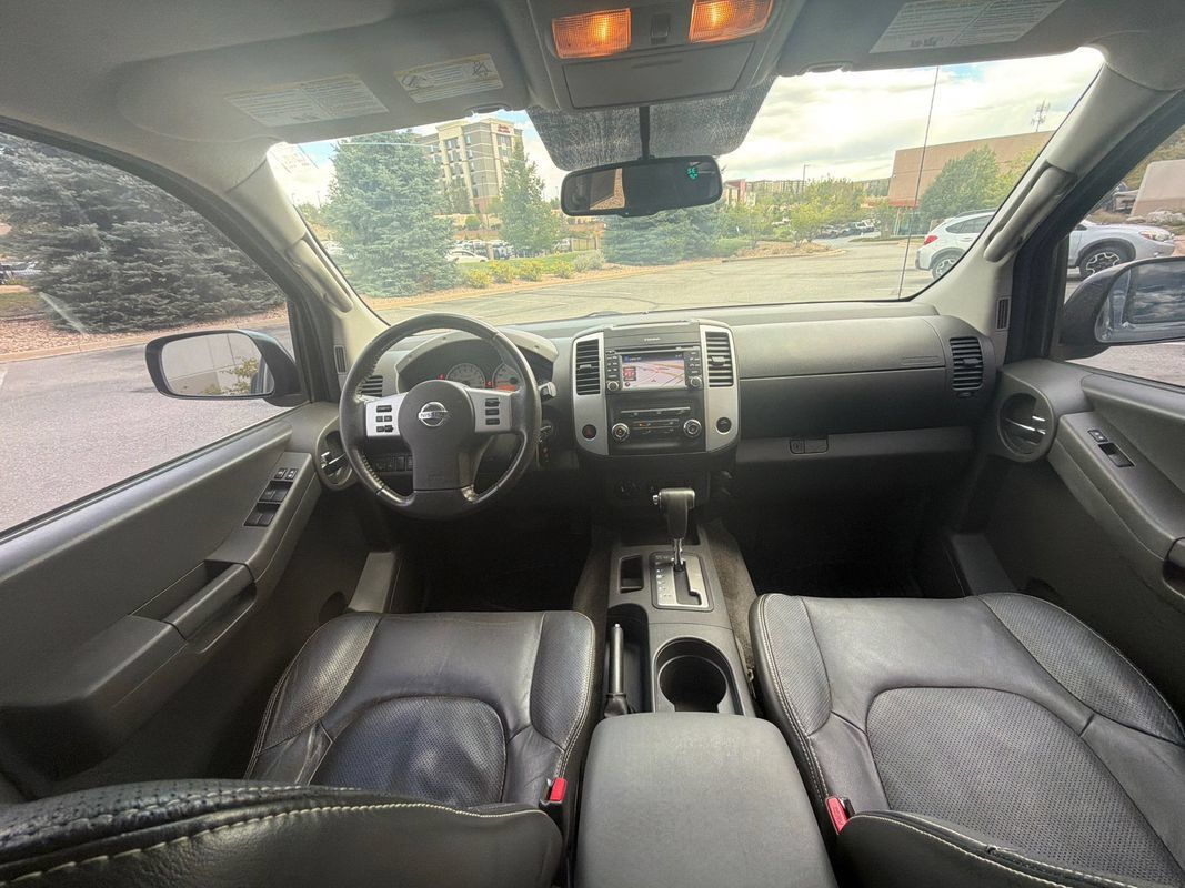 Used 2013 Nissan Xterra PRO-4X w/ Pro-4x Leather Pkg AWD/4WD image 15