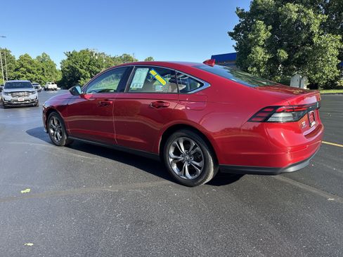 Used 2024 Honda Accord EX image 3