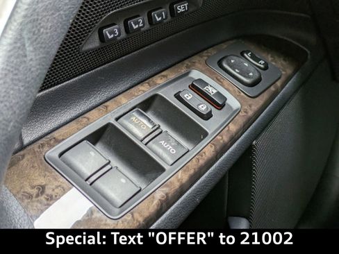 Used 2015 Lexus IS 250C w/ Luxury Package image 27