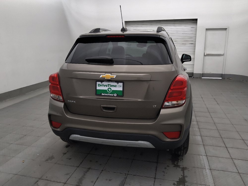 Used 2020 Chevrolet Trax LT w/ Sun & Sound Package FWD image 7