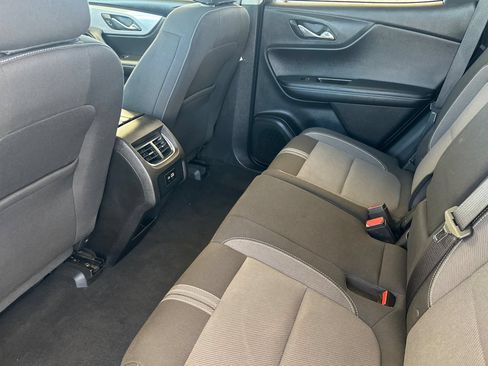 Used 2025 Chevrolet Blazer LT FWD image 12