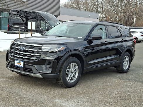 New 2026 Ford Explorer Active image 3