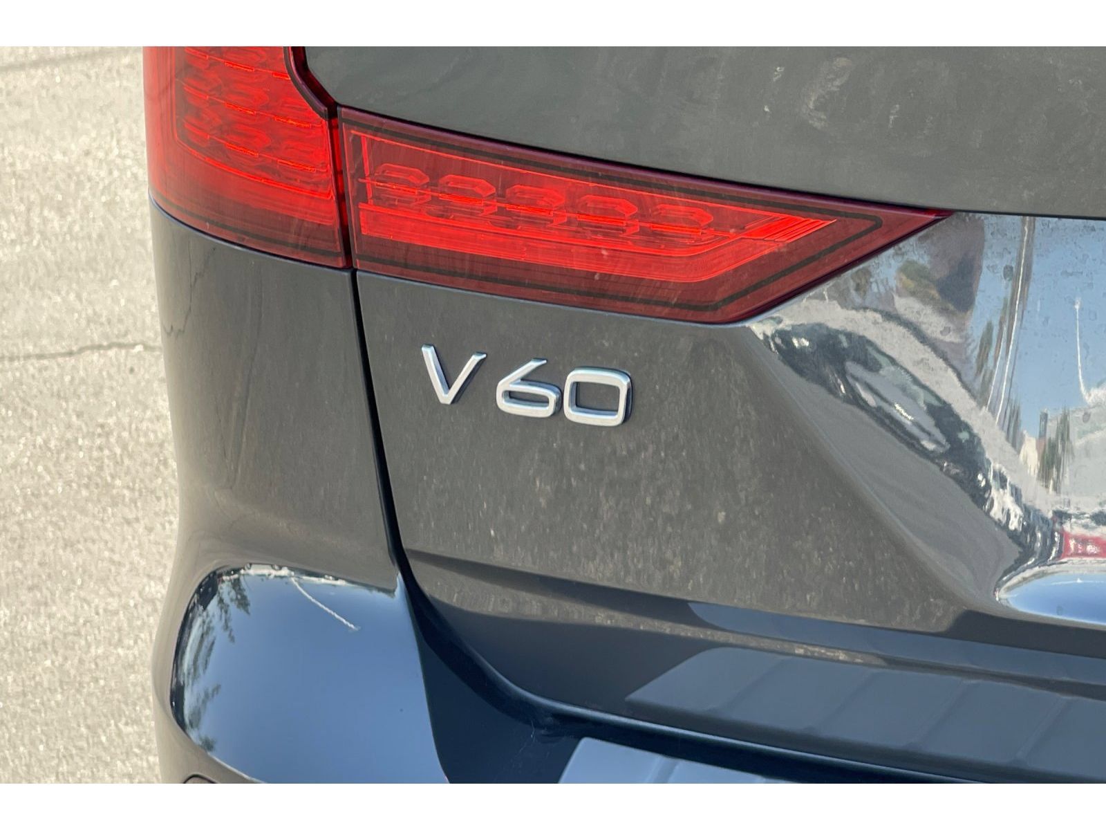 Used 2022 Volvo V60 T5 Cross Country w/ Advanced Package AWD/4WD image 17