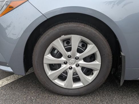Used 2026 Toyota Corolla LE FWD image 6