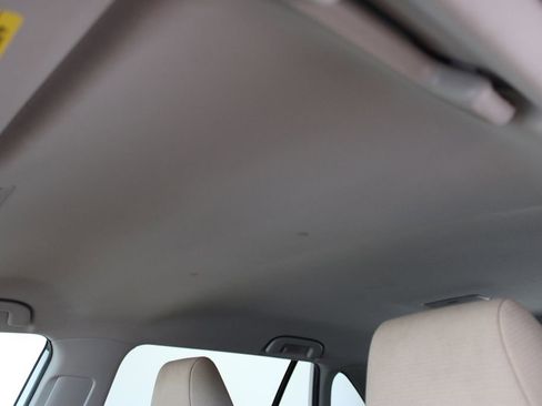 Used 2022 Toyota RAV4 XLE FWD image 26