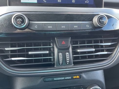 Used 2025 Ford Escape Active image 21