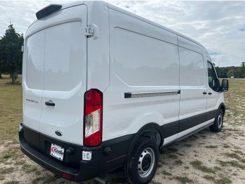New 2025 Ford Transit 250 148 Medium Roof image 19