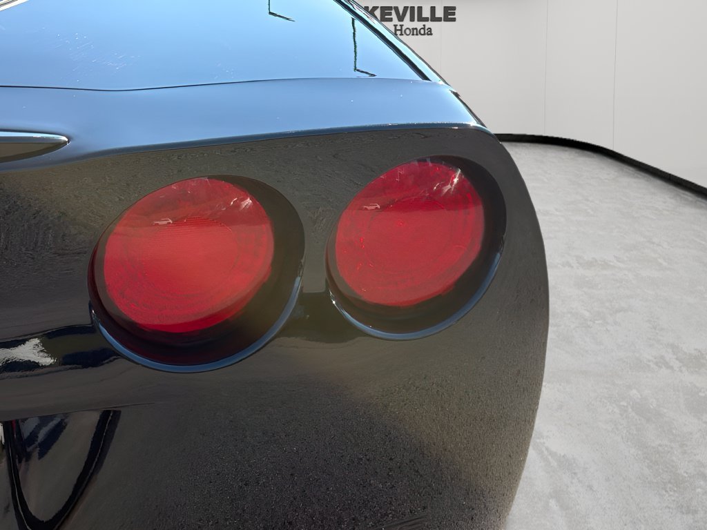 Used 2013 Chevrolet Corvette Coupe w/ Battery Protection Package RWD image 7