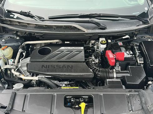 Used 2025 Nissan Rogue SV FWD image 3