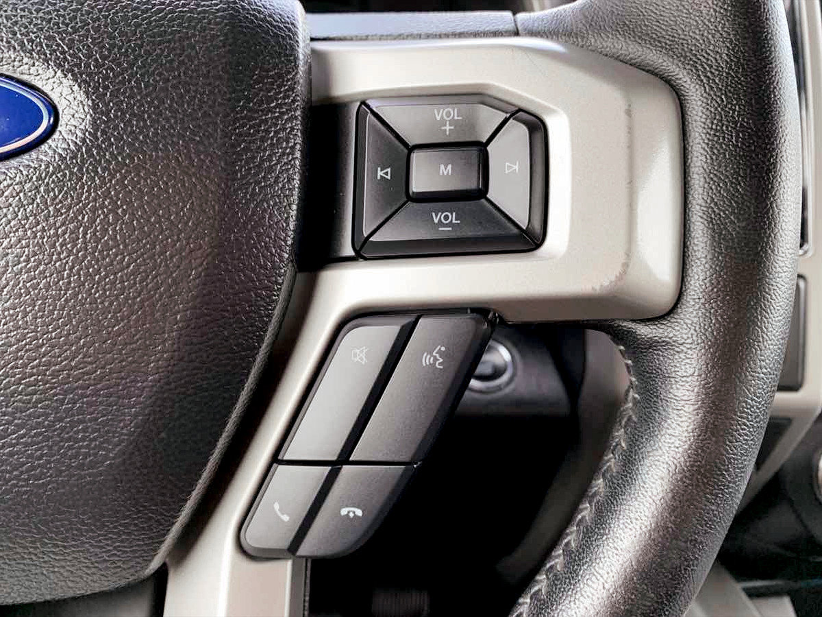 Used 2019 Ford F150 Lariat w/ Equipment Group 502A Luxury AWD/4WD image 28