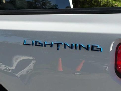 Used 2025 Ford F150 Lightning Flash AWD/4WD image 33